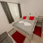 Nyaraló Bibo Linardići