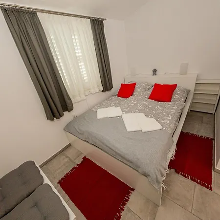 Ferienhaus Bibo Linardići