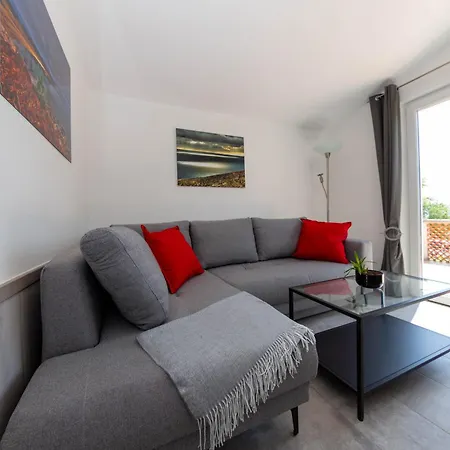 Bibo Tatil Evi Linardići